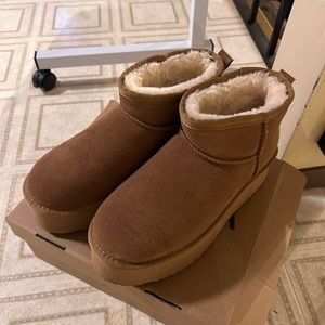 Women's Classic Platform Mini Boots Suede Anti-Slip Ankle Snow Boots - Size 8
